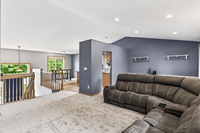 1820 Highland Trail, Saint Cloud, MN 56301