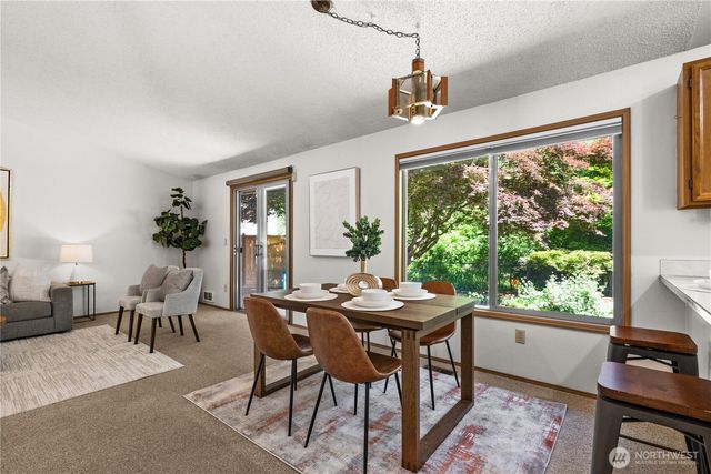 22108 SE 251st Court, Maple Valley, WA 98038