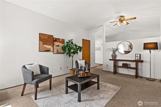 22108 SE 251st Court, Maple Valley, WA 98038