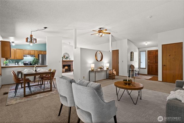 22108 SE 251st Court, Maple Valley, WA 98038