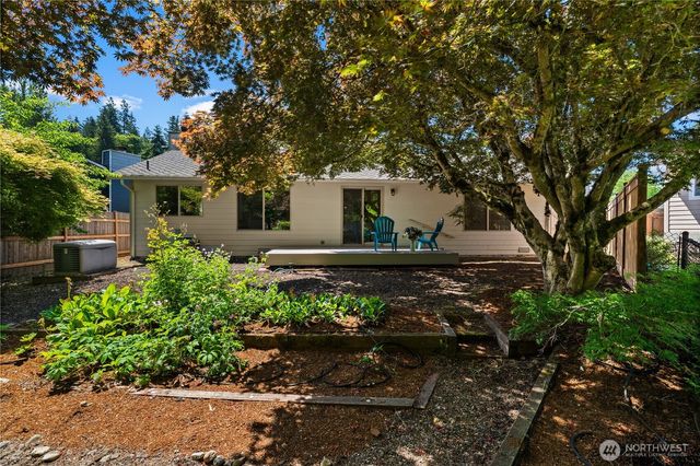 22108 SE 251st Court, Maple Valley, WA 98038