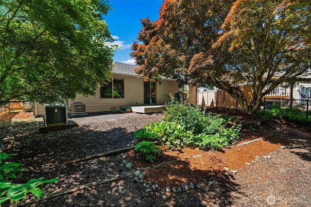22108 SE 251st Court, Maple Valley, WA 98038