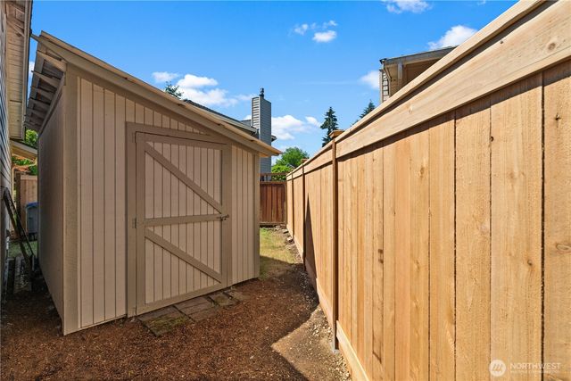 22108 SE 251st Court, Maple Valley, WA 98038