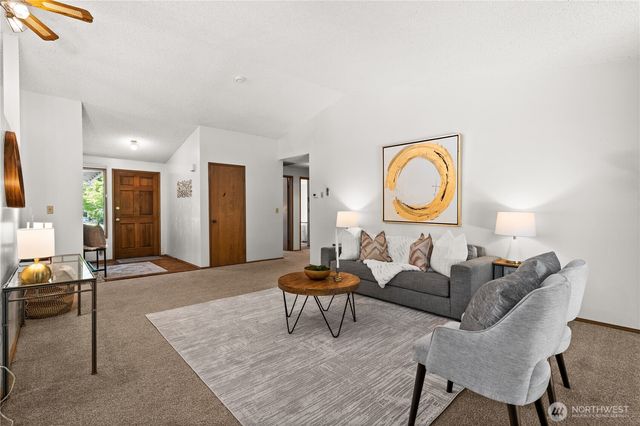 22108 SE 251st Court, Maple Valley, WA 98038