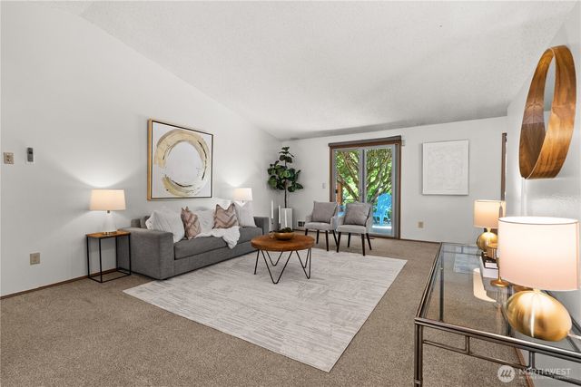 22108 SE 251st Court, Maple Valley, WA 98038