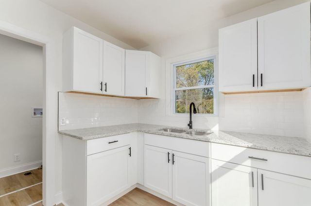 1944 E North Broadway Street, Columbus, OH 43224