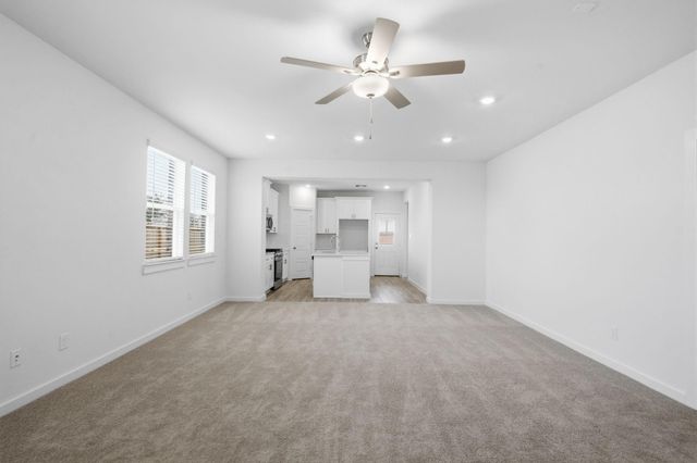 13727 Olympic River Ln Drive, Iowa Colony, TX 77583