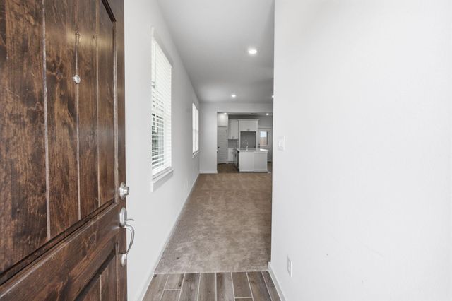 13727 Olympic River Ln Drive, Iowa Colony, TX 77583