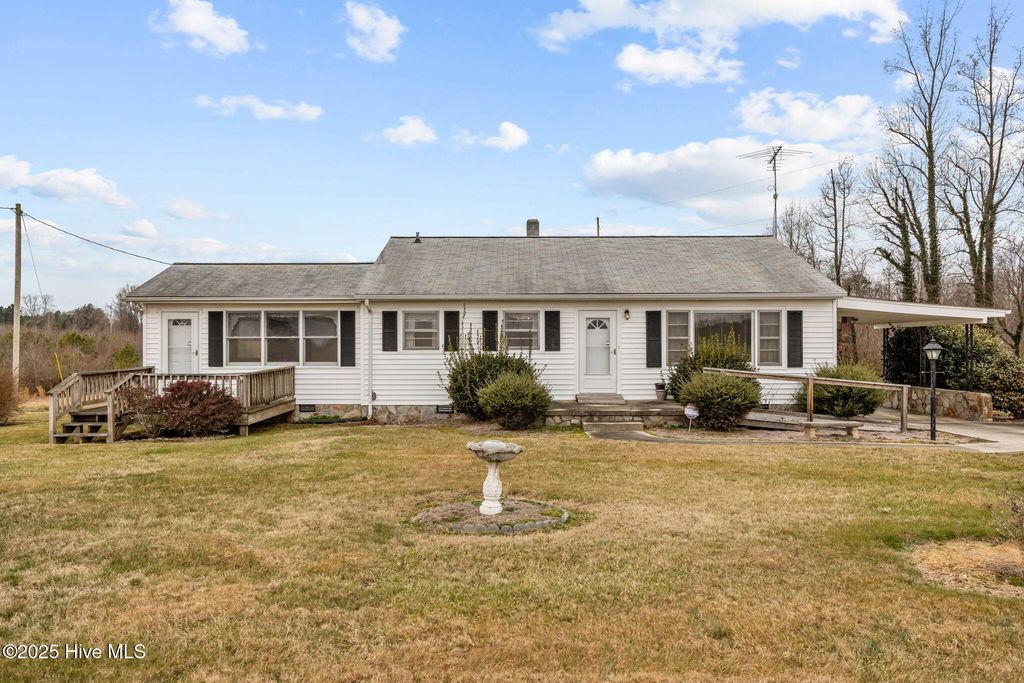 Image 1 of property listing at 1100 Ben Smith Road, Siler City, NC 27344