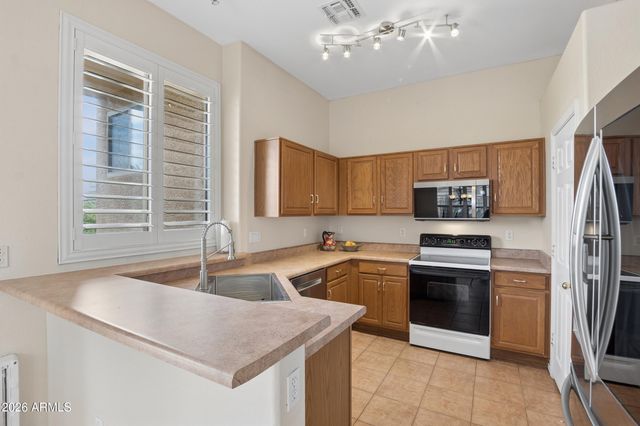 8864 E RED MOUNTAIN Lane, Gold Canyon, AZ 85118