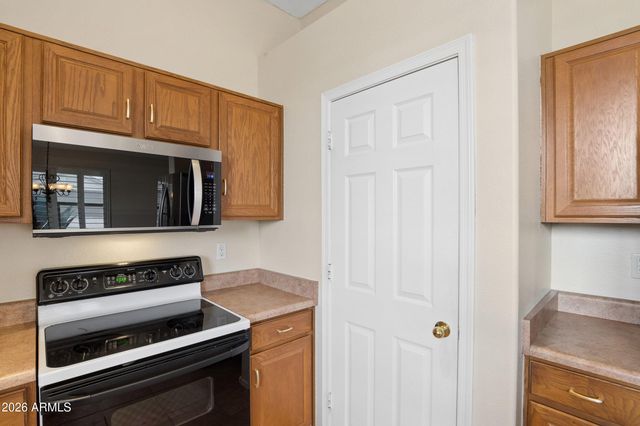 8864 E RED MOUNTAIN Lane, Gold Canyon, AZ 85118
