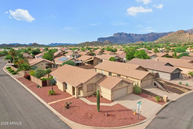 8864 E RED MOUNTAIN Lane, Gold Canyon, AZ 85118