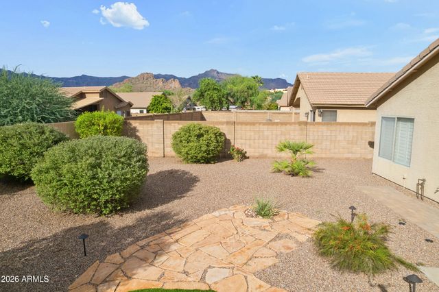 8864 E RED MOUNTAIN Lane, Gold Canyon, AZ 85118