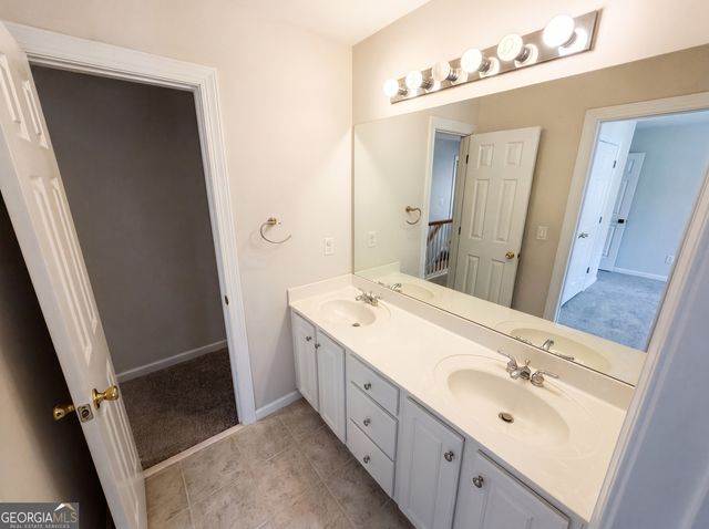 1231 Dunwoody Village Drive, Atlanta, GA 30338