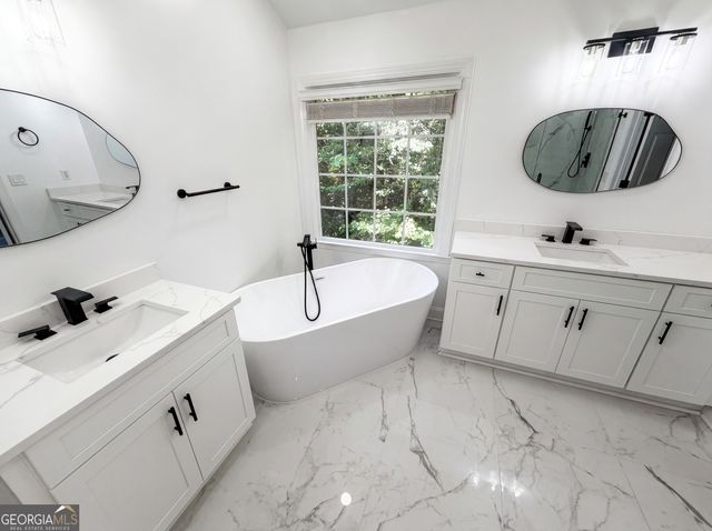 1231 Dunwoody Village Drive, Atlanta, GA 30338