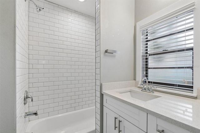 6443 31ST STREET N, St Petersburg, FL 33702