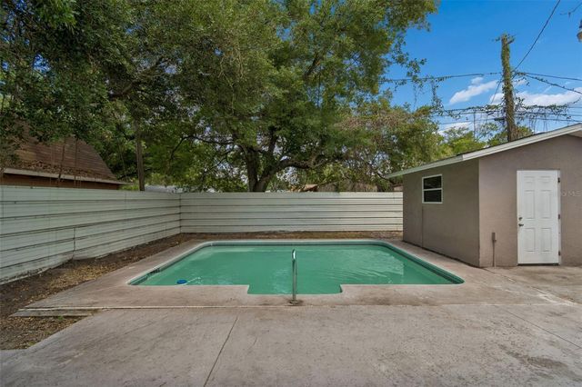 6443 31ST STREET N, St Petersburg, FL 33702