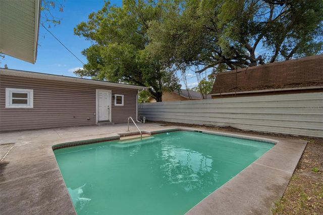 6443 31ST STREET N, St Petersburg, FL 33702