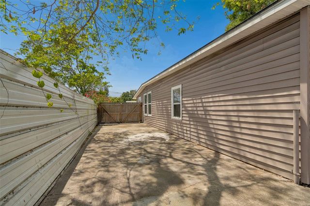 6443 31ST STREET N, St Petersburg, FL 33702