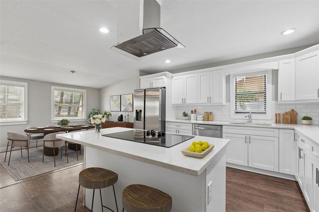 6443 31ST STREET N, St Petersburg, FL 33702