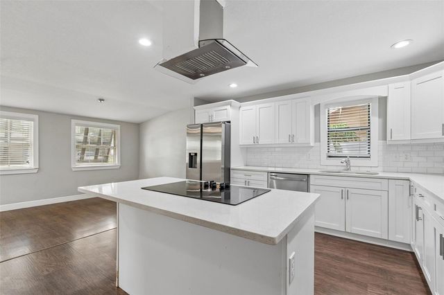 6443 31ST STREET N, St Petersburg, FL 33702