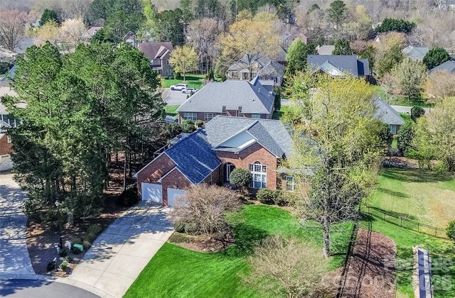 110 Buckthorn Court, Mooresville, NC 28115