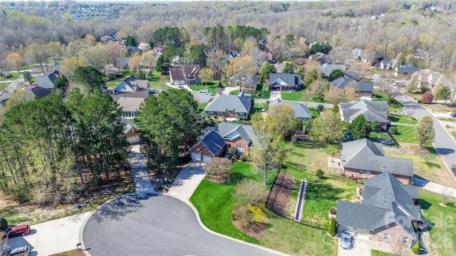 110 Buckthorn Court, Mooresville, NC 28115