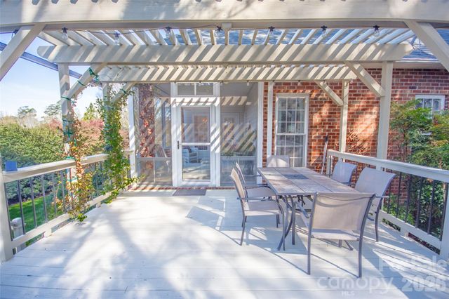 110 Buckthorn Court, Mooresville, NC 28115