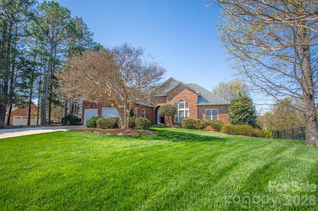 110 Buckthorn Court, Mooresville, NC 28115