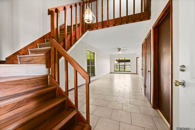 2334 Brightside Dr, Baton Rouge, LA 70820