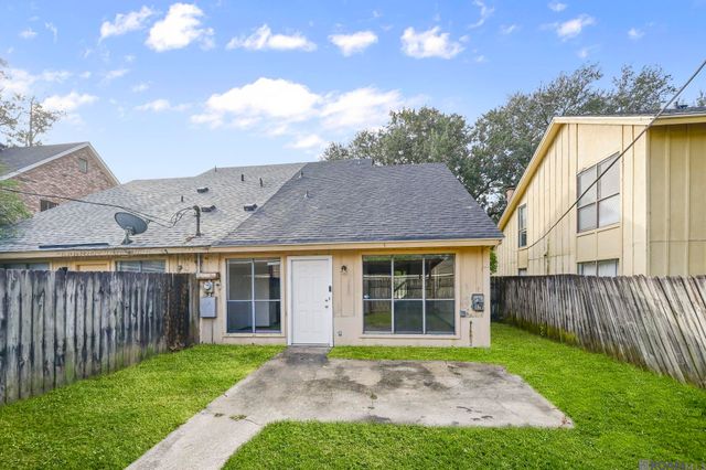 2334 Brightside Dr, Baton Rouge, LA 70820