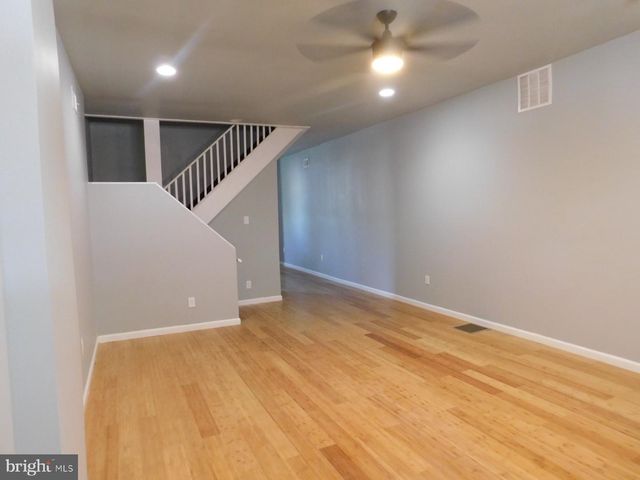523 N 52ND ST, Philadelphia, PA 19131