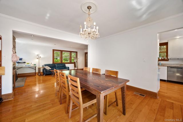 194 Bradley Road, Scarsdale, NY 10583
