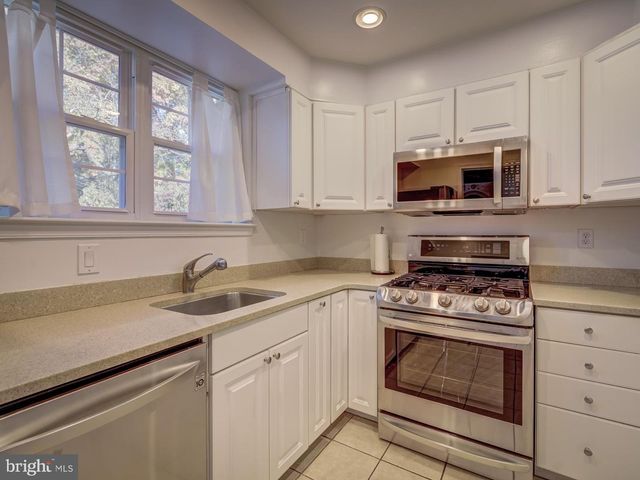 3838 JAY AVE, Alexandria, VA 22302