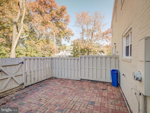 3838 JAY AVE, Alexandria, VA 22302
