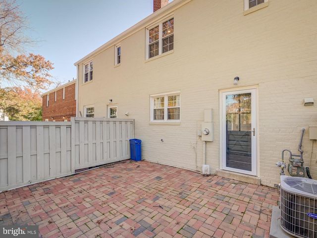 3838 JAY AVE, Alexandria, VA 22302