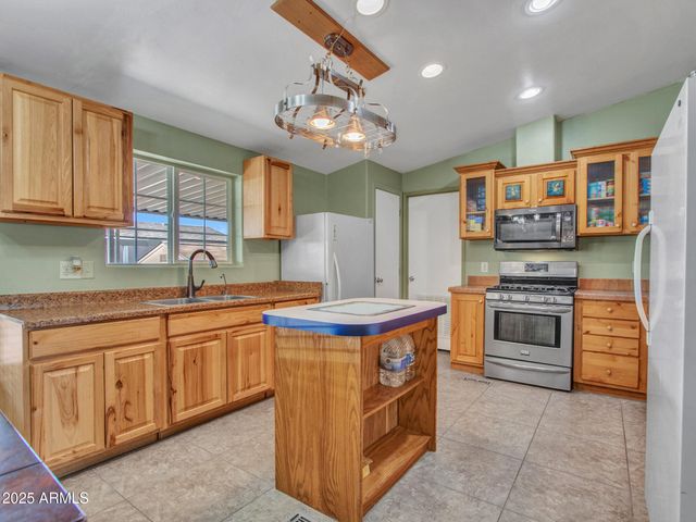 6227 N LITCHFIELD Road 1, Litchfield Park, AZ 85340