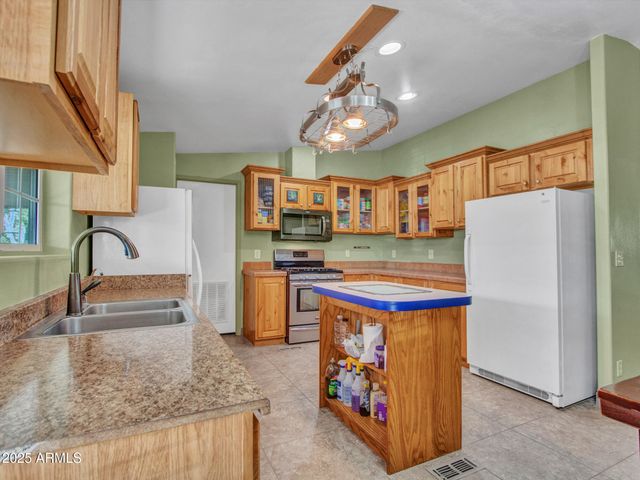 6227 N LITCHFIELD Road 1, Litchfield Park, AZ 85340