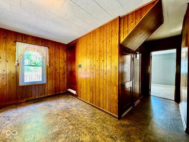 1154 S State Road 135, Brownstown, IN 47220