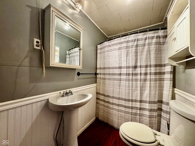 1154 S State Road 135, Brownstown, IN 47220