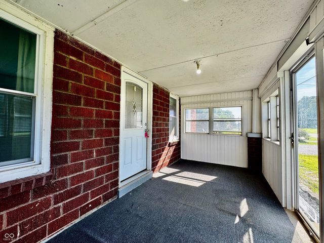 1154 S State Road 135, Brownstown, IN 47220
