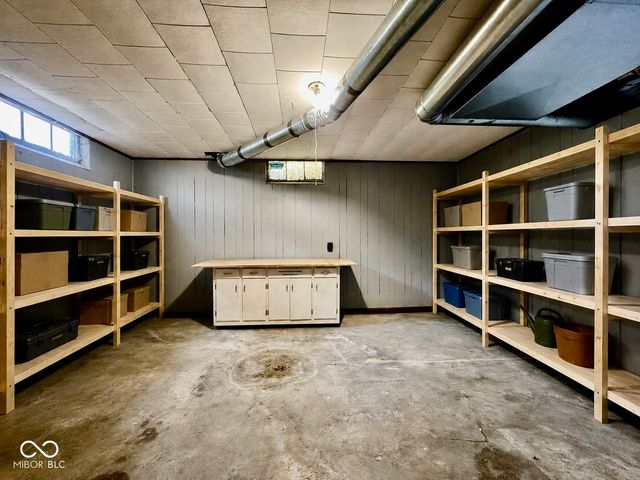 1154 S State Road 135, Brownstown, IN 47220