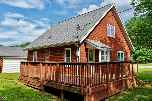 1154 S State Road 135, Brownstown, IN 47220