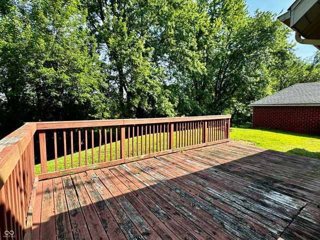 1154 S State Road 135, Brownstown, IN 47220