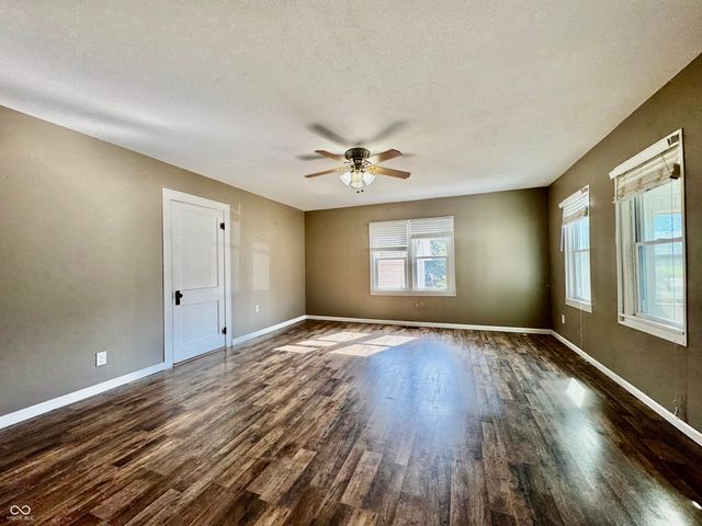 1154 S State Road 135, Brownstown, IN 47220