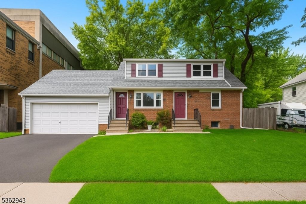 55 Morris St, East Orange City, NJ 07017