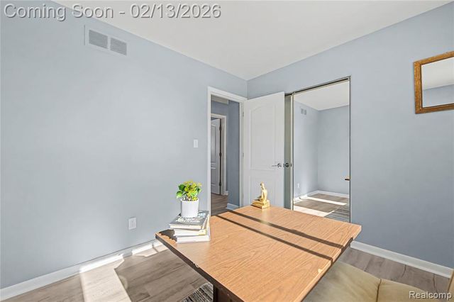 30363 Indigo Street, Roseville, MI 48066