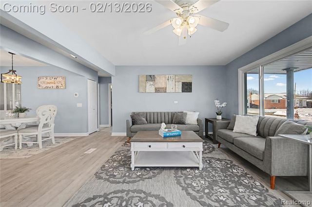 30363 Indigo Street, Roseville, MI 48066