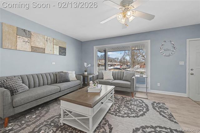 30363 Indigo Street, Roseville, MI 48066