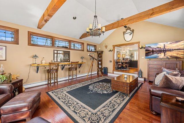 1252 Pleasant St, Brockton, MA 02301